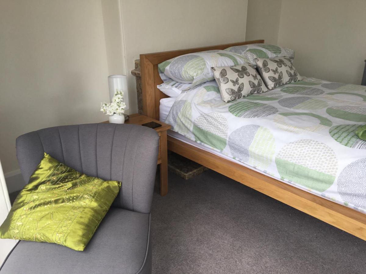Penwyn Bed And Breakfast Лу Екстериор снимка